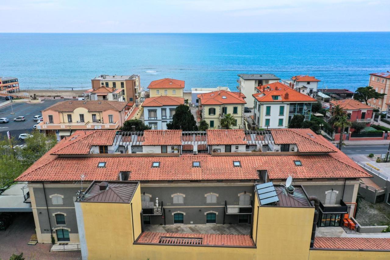 Casa Myconis 68Mq A Due Passi Dal Mare Di San Vincenzo Apartment Exterior photo